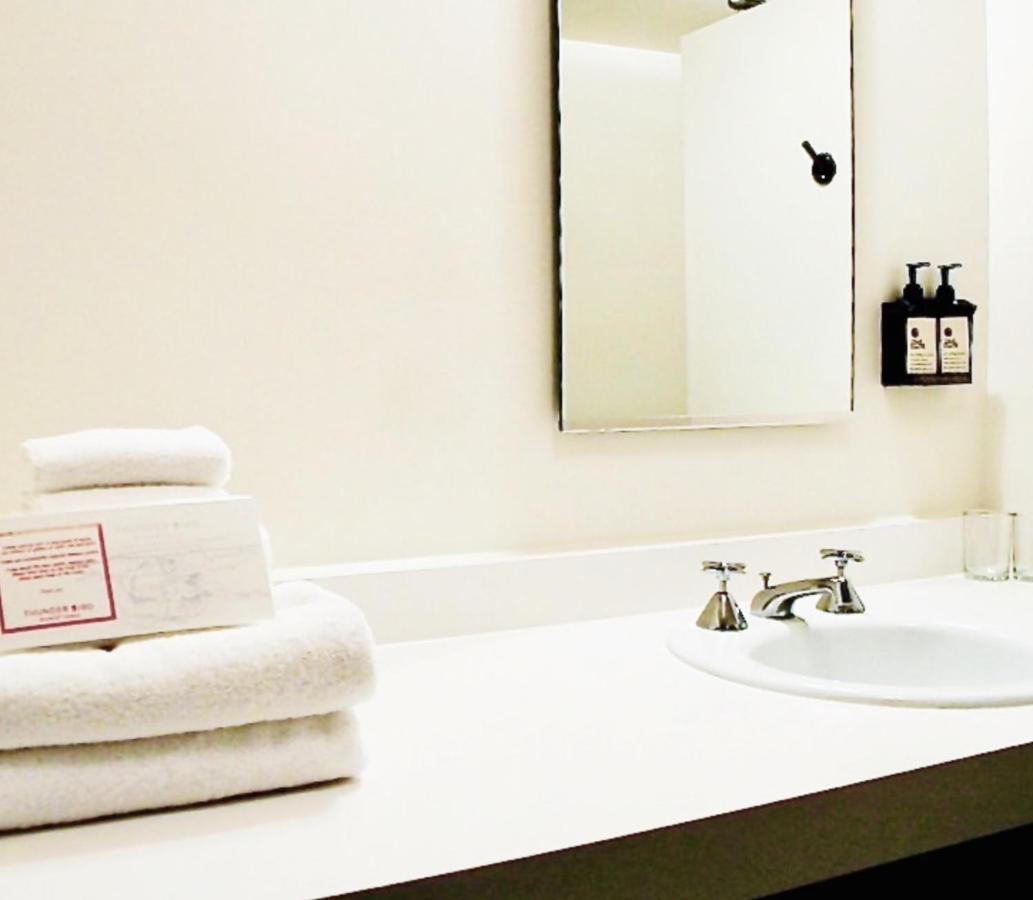 Thunderbird Hotel Marfa Dış mekan fotoğraf